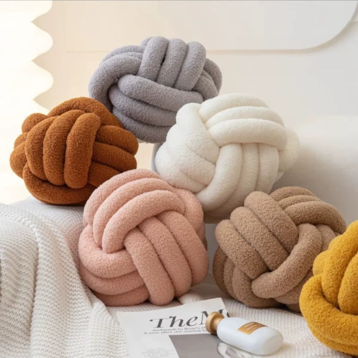 Aesthetic Knot Globe Plush Cushion Nordic Ball Stuffed Pillow Sofa Decorative Throw Pillow Soft Sleeping Back Cushion Decor